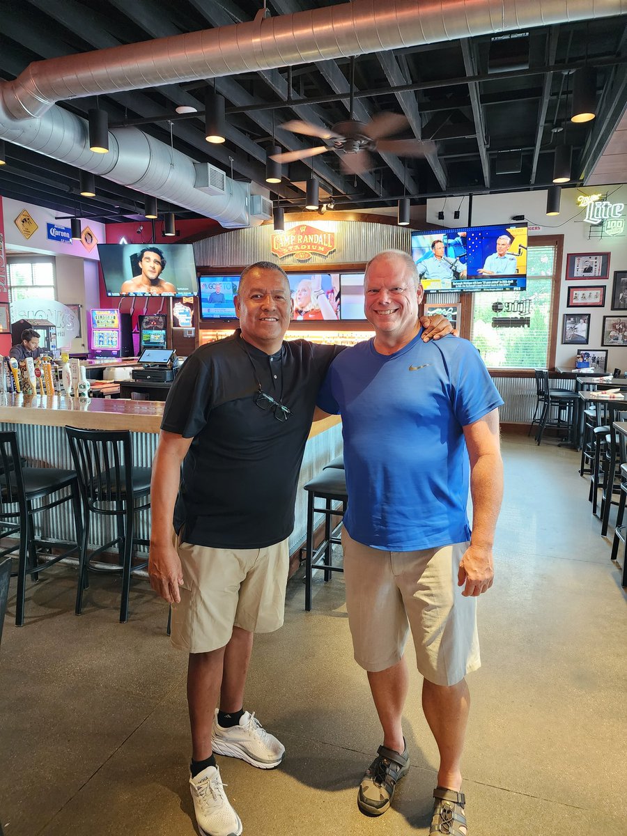 tdecorah8791's tweet photo. A couple of former South Central Conference rivals turned friends meeting at Monks in Sun Prairie.  @dmstorhoff was a 3-sport stud for the Reedsburg Beavers back in the day. https://t.co/FijQu46Ce3