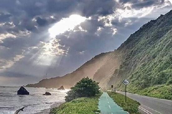 AramburuMorelia's tweet photo. Carretera Naiguata , los Caracas 🇻🇪. La Guaira , estado Vargas, Venezuela 🇻🇪 https://t.co/B1DmsSswv5