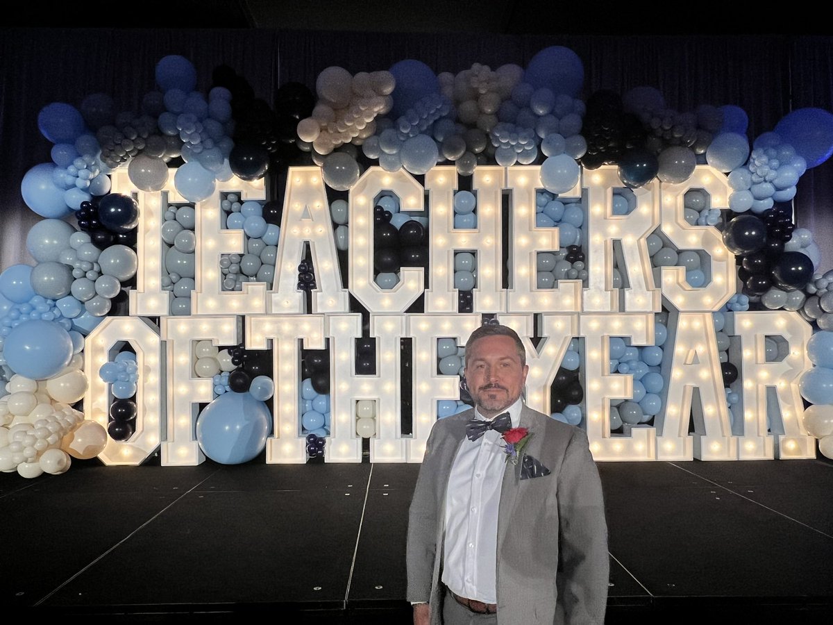 RManrajFaith's tweet photo. Congrats @RealMisterFaith on being a  Secondary Teacher of the Year FINALIST for @Region4ESC and representing @DickinsonISD https://t.co/LLibM2OFXY