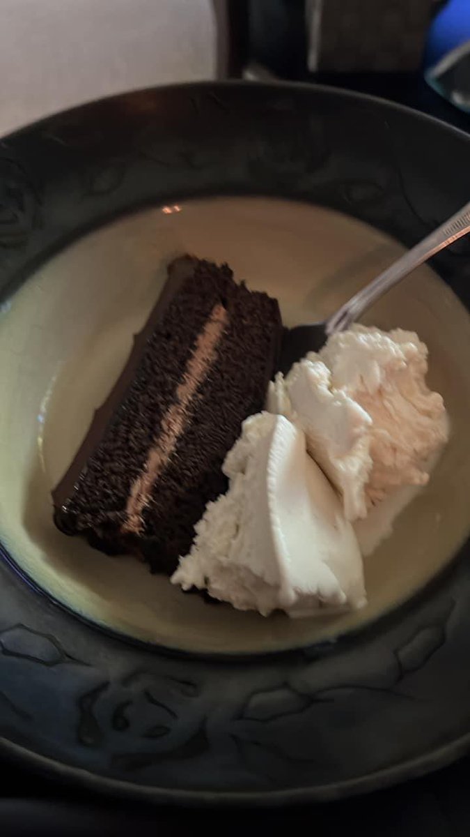 BWoolleyMusic's tweet image. OOH! Indictment Day Cake and Ice Cream. Red states get suckers.