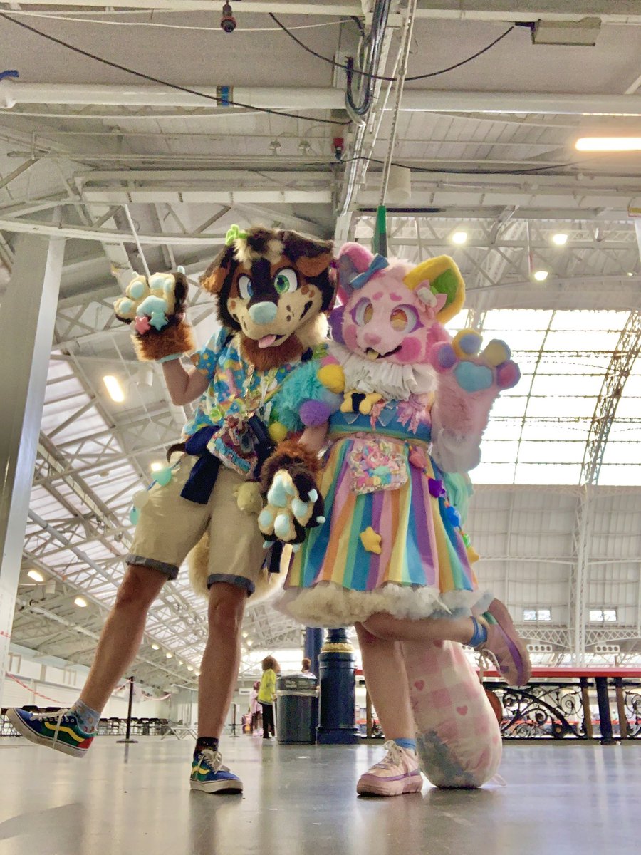 KiwiMarten's tweet image. Just realised I never made a post about it but we had the best time at @HYPERJAPANevent with the always wonderful @puddinplush!  We could barely move without being stopped for photos! If anyone took photos with us I’d love to see!!! #hyperjapan