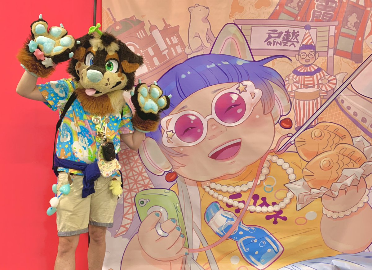 KiwiMarten's tweet image. Just realised I never made a post about it but we had the best time at @HYPERJAPANevent with the always wonderful @puddinplush!  We could barely move without being stopped for photos! If anyone took photos with us I’d love to see!!! #hyperjapan