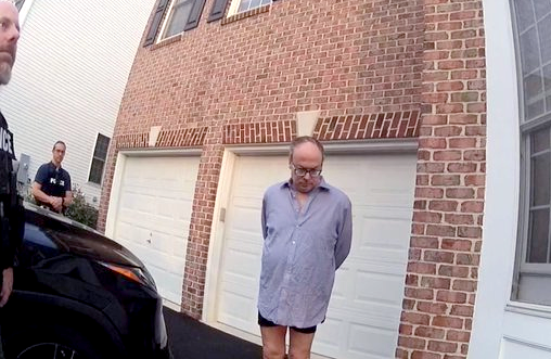tomiahonen's tweet photo. Actual quotes by Trump attorneys

Sidney Powell: "No reasonable person would conclude that my statements were truly statements of fact"

Giuliani: "The truth is not the truth"

John Eastman: "I've decided I should be on the pardon list"

Jeff Clark: "Can I put my pants on first?" https://t.co/omtKHMoASi