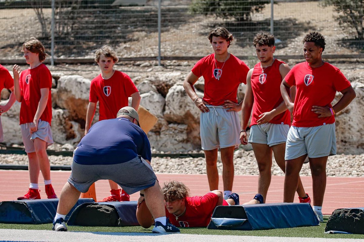 Leaders.🛡️
#CCSFootball | #RecruitCornerstone
