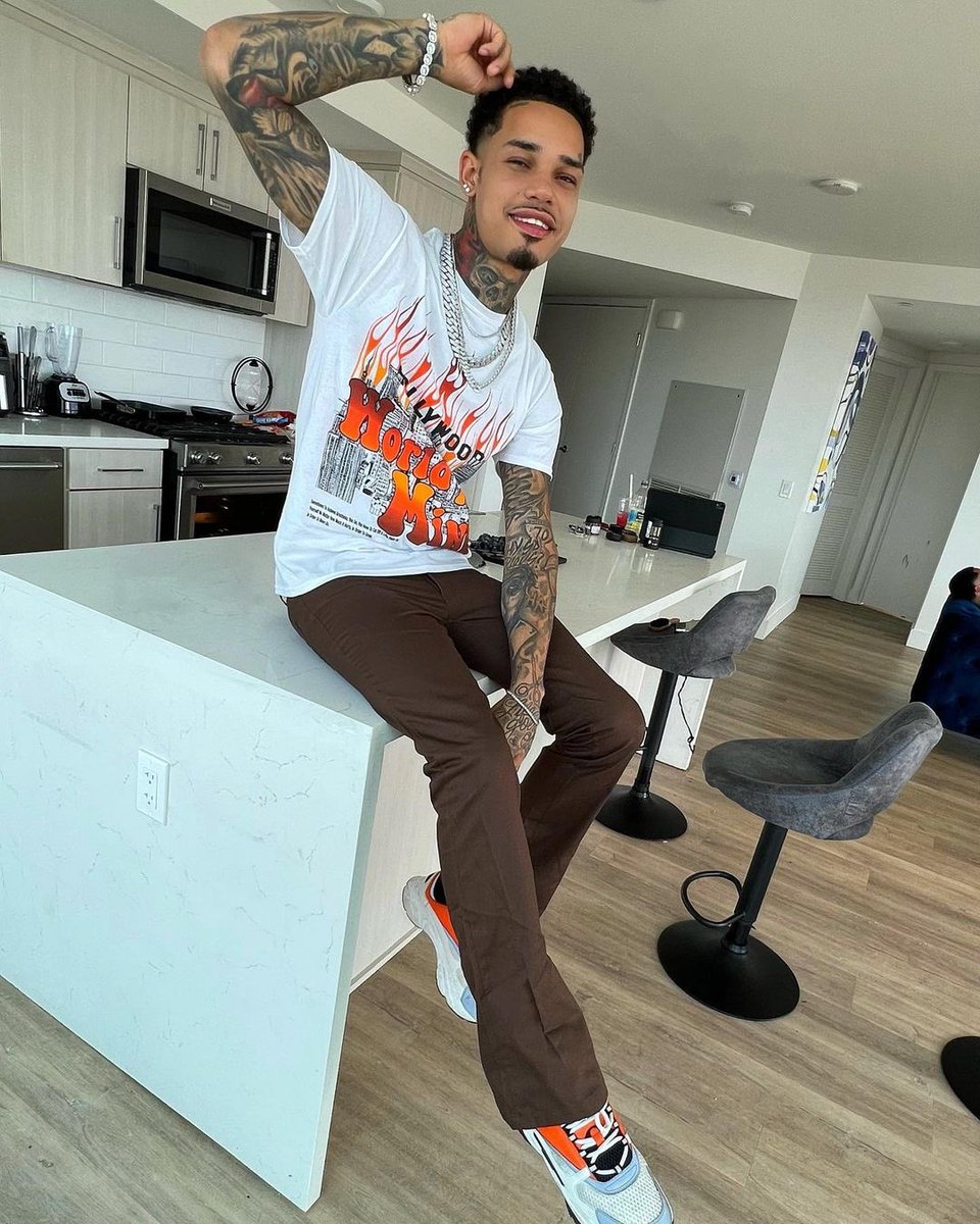 Offdawok_'s tweet photo. Back like I left sum 🅿️ https://t.co/5yhlG04QNZ