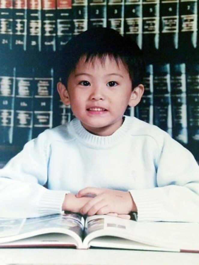 buubblegul's tweet photo. #MARK #MARKLEE #마크 #HAPPYMARKDAY #HAPPYMARKLEEDAY 🕊️💐🤍🐯 https://t.co/MqJnA8AiQv