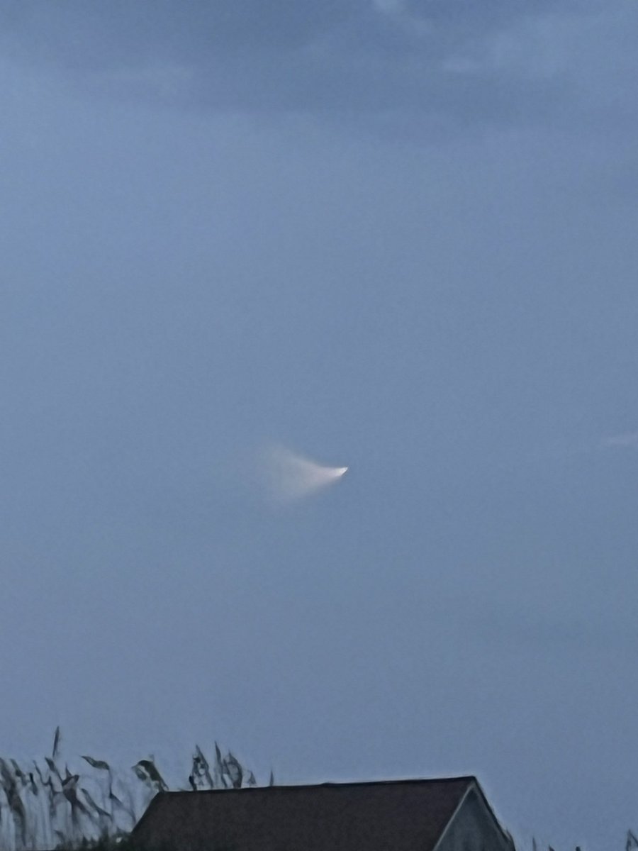 lexdoran's tweet photo. @NASA what a fun 30th birthday celebration watching the launch from Oak Island, NC! https://t.co/Xv3NE2AnJa