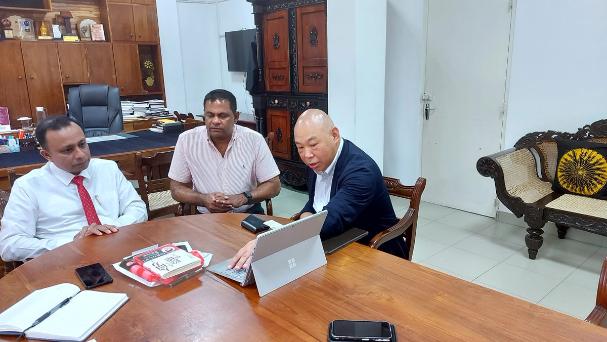 FHSS_USJ's tweet photo. Faculty of Humanities and Social Sciences Engages in Vital Discussion on Japan’s Internship Programme for Transformative International Experiences

More Information : https://t.co/SbbSFUVYZ1 https://t.co/sMy178HJDL
