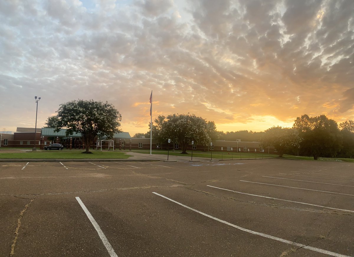 lauren_allinder's tweet photo. What a gorgeous view on the first day back at @TweetDCS_HMS after a much needed summer break! Here’s to year 12 of teaching and loving a new group of #AllindersAngels ! https://t.co/IZFBI1WUQj