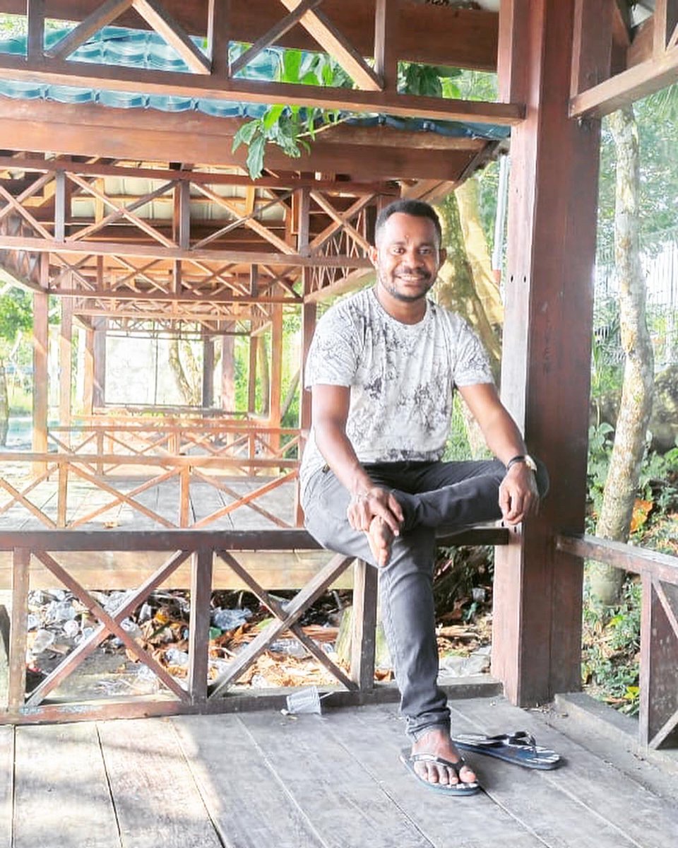 YoelFinse's tweet photo. Bangun kesuksesan dari kegagalan. Keputusasaan dan kegagalan adalah dua batu loncatan yang paling baik menuju kesuksesan. https://t.co/AjWiV8j9bj