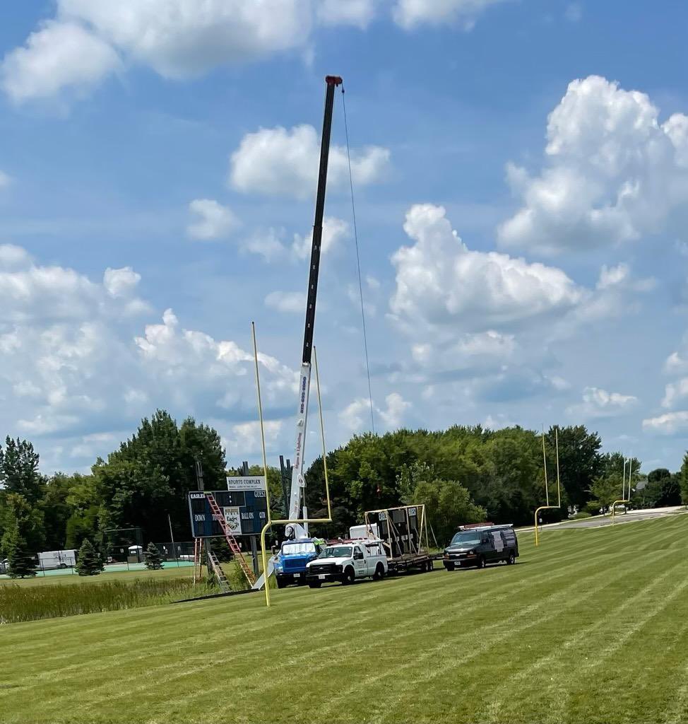 LithJrEagles's tweet photo. The day has finally come. Thanks to all the families that helped raise the money to finally get this scoreboard installed. We canโt wait for the season to start. #jreagles #scoreboard https://t.co/trwhrQKzVn