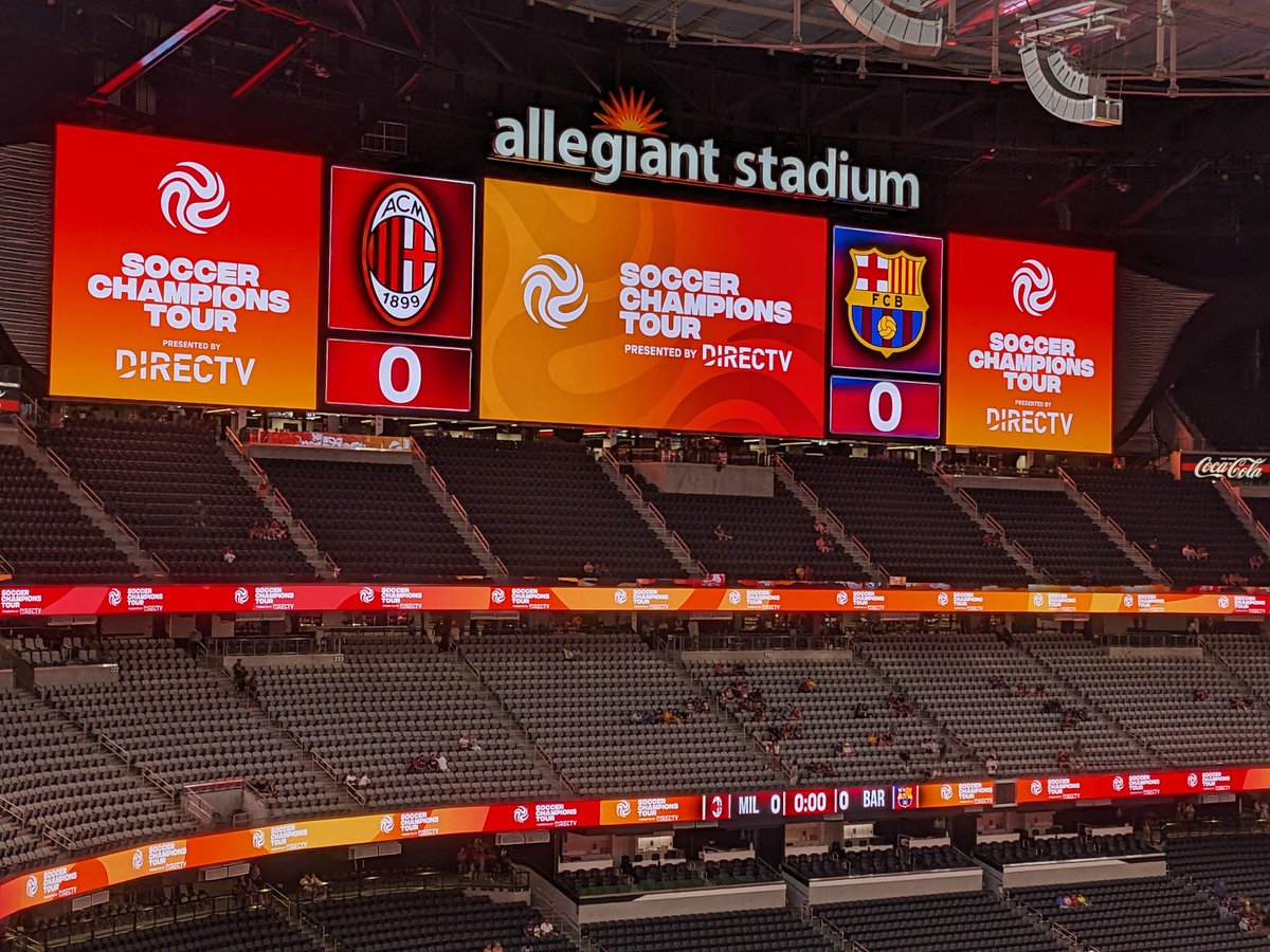 KtownLapo's tweet photo. #ACMilan Here we go from Hershey, to Milian to Vegas. https://t.co/0rHMxM88ik