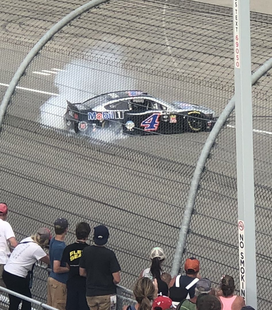 Mike50545628's tweet photo. @DeLanaHarvick @StewartHaasRcng because I have 3 boys myself (this is my youngest) one of my favorite moments was when @KevinHarvick won at @MISpeedway and did a burnout with @KeelanHarvick! “Don’t tell mom!” And I was there #4everpops https://t.co/bxuZtEIY2Q