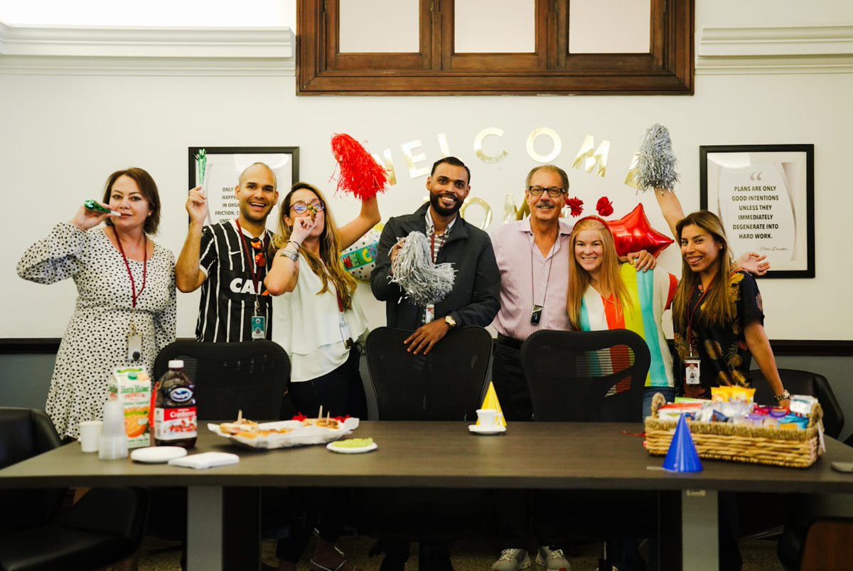 Me llena de alegría regresar a mi oficina en el <a href="/SenadoPR/">Senado de Puerto Rico</a> para continuar trabajando por mi país. Gracias a mi equipo de trabajo por mantener el barco corriendo a todo vapor, durante mi ausencia, por su compromiso con Puerto Rico y por hacer de esta oficina mi segunda casa. Ahora