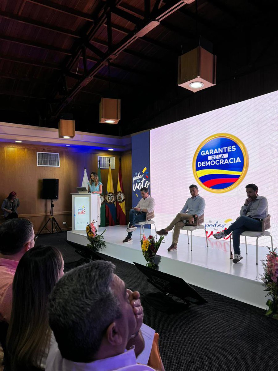 Registraduria's tweet image. Pereira📍cuenta con un censo electoral de aproximadamente 443 268 votantes que participarán en las #EleccionesTerritoriales2023. &apos;El Poder del Voto&apos; sigue recorriendo las regiones del país y llevando a miles de ciudadanos pedagogía electoral. 

#ElPoderDelVoto…