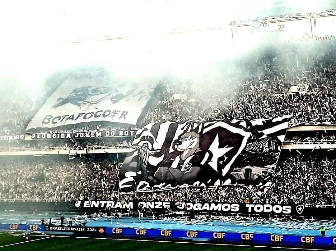 ritmodetorcida's tweet photo. Arquibancada da TJB no jogo do último domingo, entre Botafogo x Coritiba. https://t.co/F86kTnyPnr