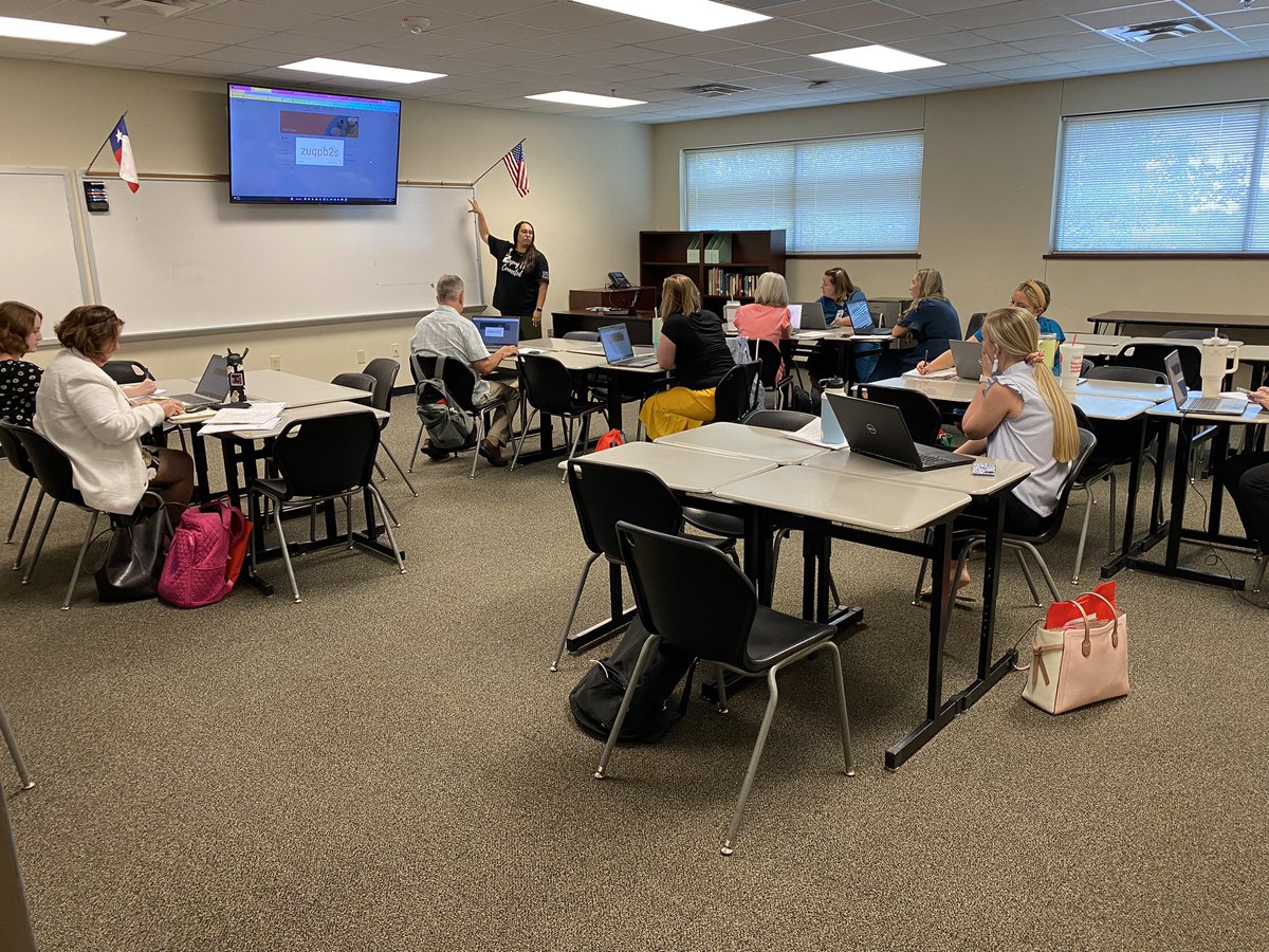 katybarrey's tweet image. Our #NISDIT crew got to support new @NorthwestISD teachers at today’s 1st annual Welcome Home conference! Peek into our sessions on using the teacher #iPad in the classroom w/ @annotate_net, + guidance on getting started with @Seesaw, #googleclassroom, &amp;amp; @Canvas_by_Inst!