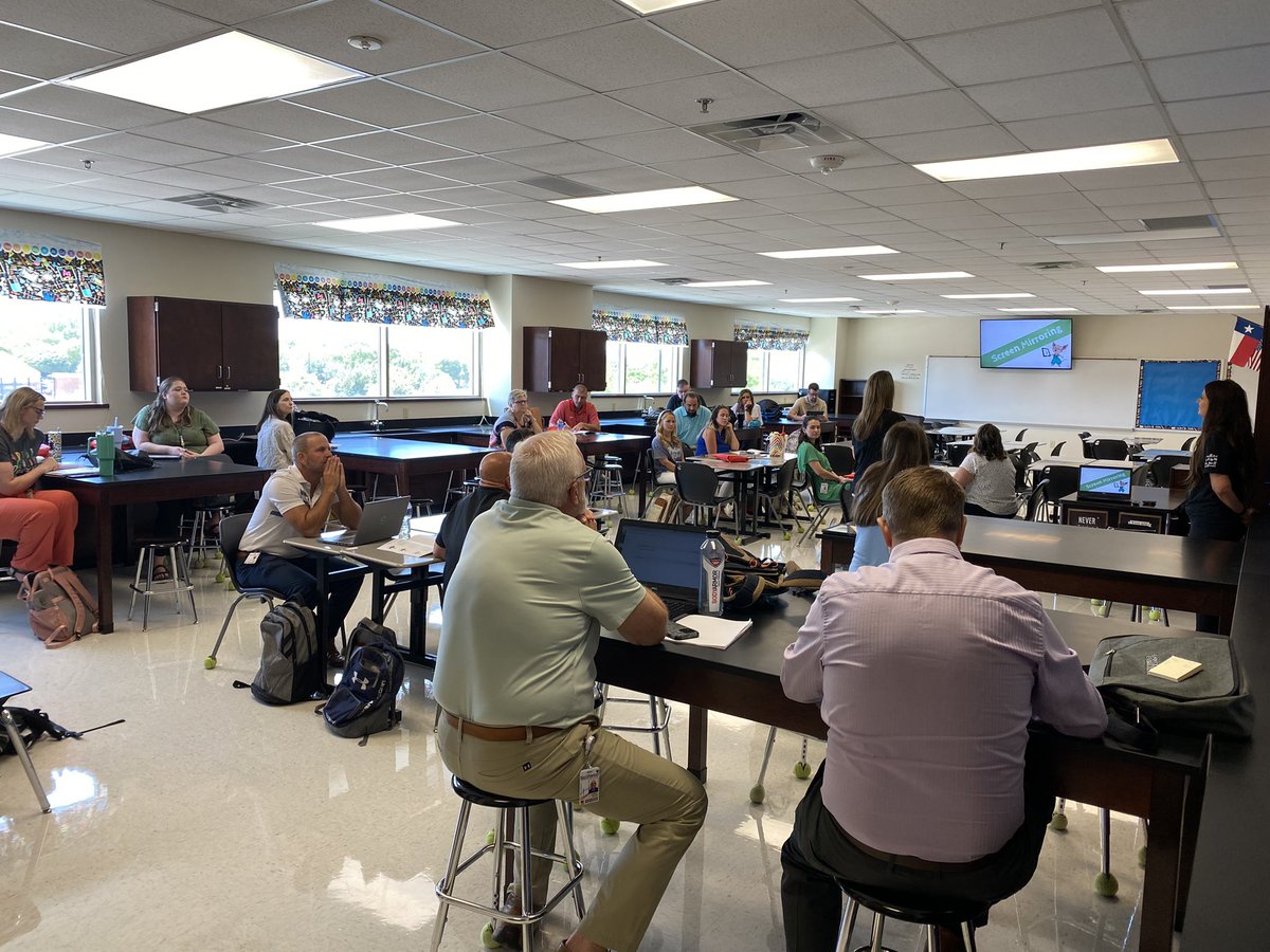 katybarrey's tweet image. Our #NISDIT crew got to support new @NorthwestISD teachers at today’s 1st annual Welcome Home conference! Peek into our sessions on using the teacher #iPad in the classroom w/ @annotate_net, + guidance on getting started with @Seesaw, #googleclassroom, &amp;amp; @Canvas_by_Inst!