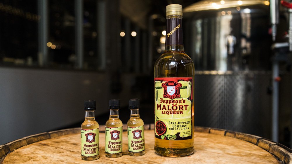 MrRum8's tweet photo. @JeppsonsMalort #NationalGirlfriendday 
Love you baby 😘
#malort https://t.co/dnxT71y2nR