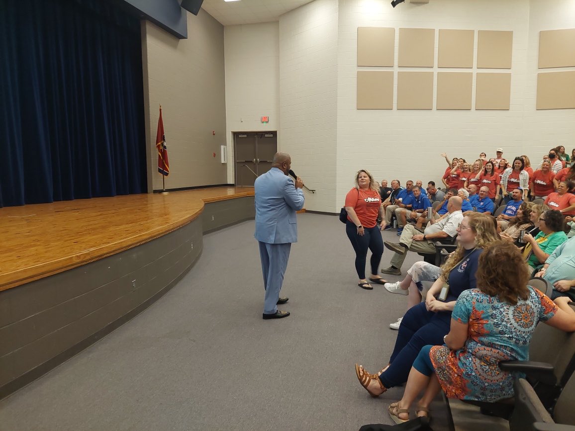 MrOpportunityCH's tweet image. The first day with the entire district.  “Encourage, Empower, Enhance”. Our district is ready for an amazing year.  #FCStrong