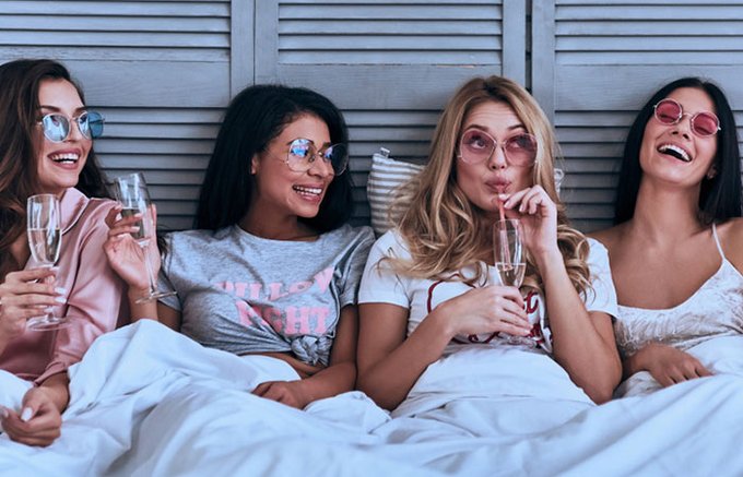 #HappyNationalGirlfriendDay to some of the ladies I would absolutely invite over for pajamas &amp; cocktails:<a href="/tag/happynationalgirlfriendday"class="tags">#HappyNationalGirlfriendDay</a>