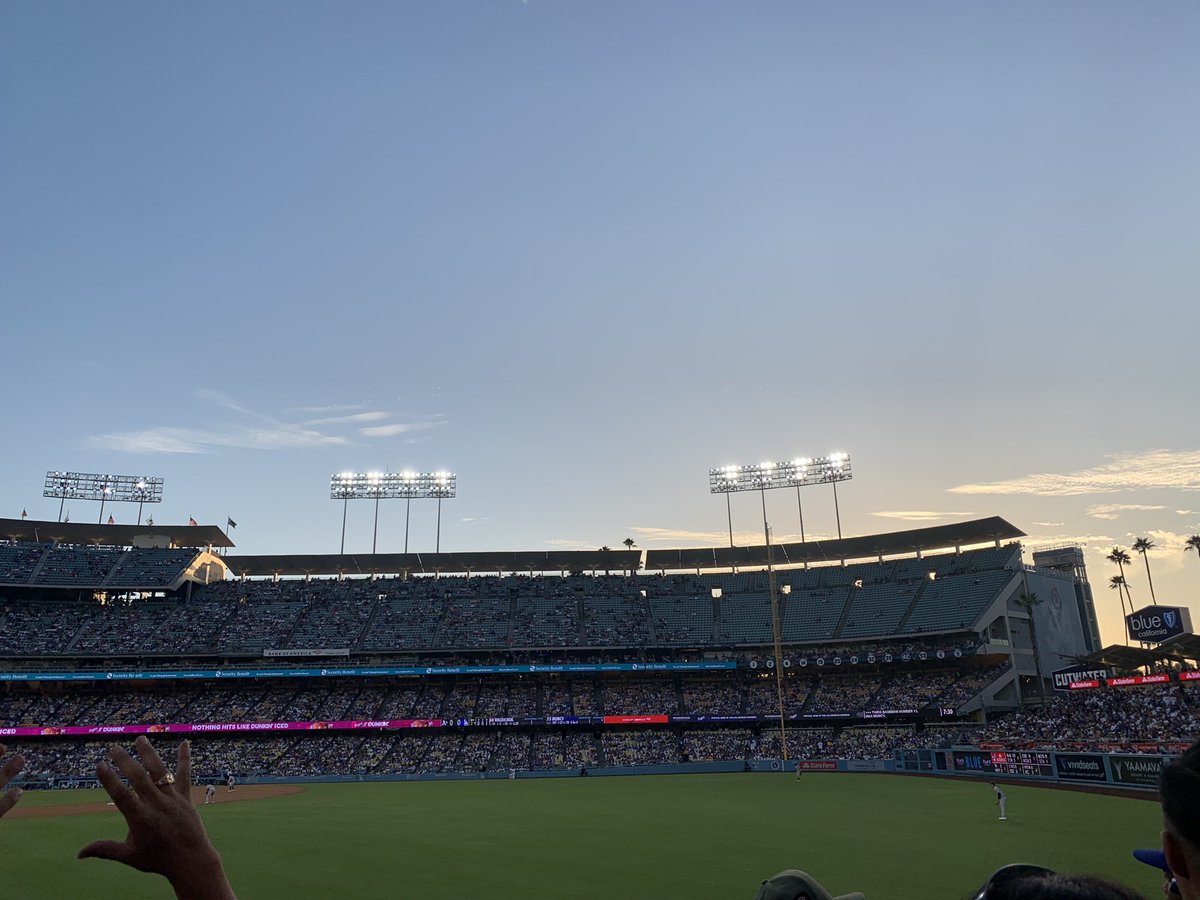 _nanncy21's tweet photo. Here to give the Dodgers bad luck 🤪 https://t.co/4Cyk35J1pb