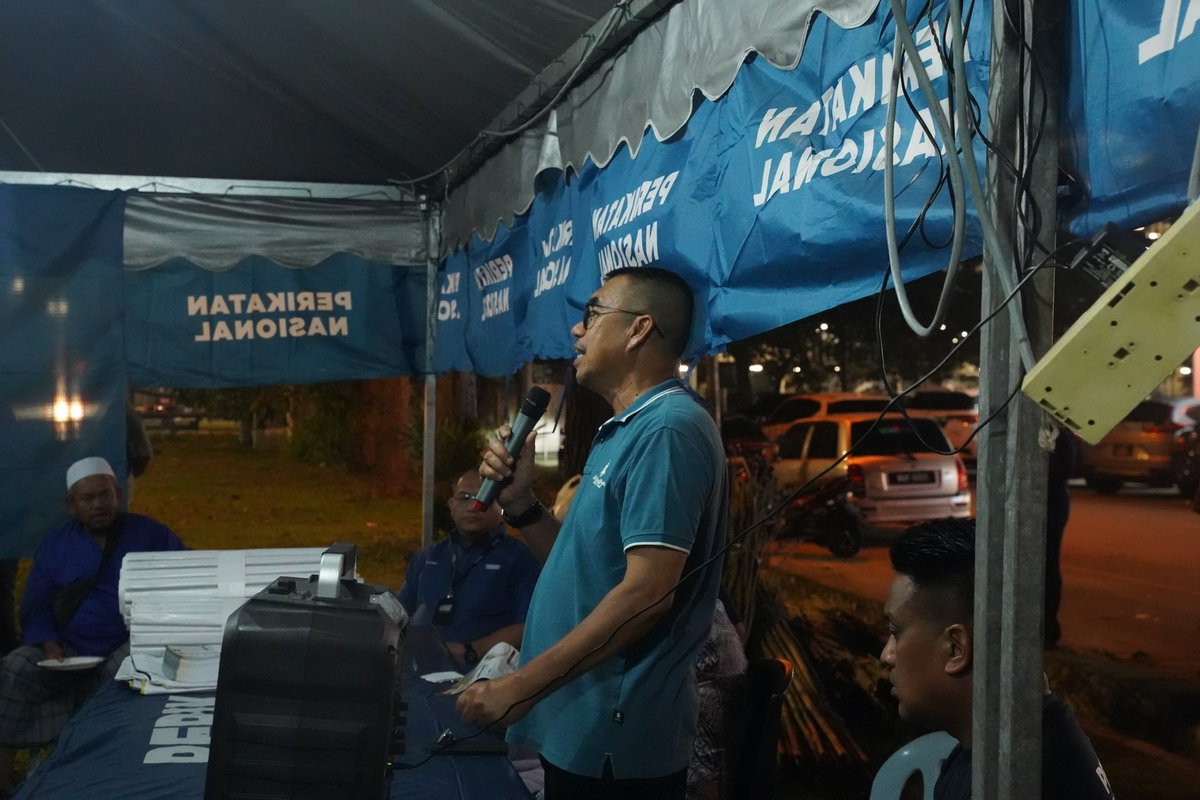 jamilsalleh_'s tweet photo. Menyantuni Jentera di PDM Putra Perdana malam tadi bersama dengan Dato Sri Ir Mohd Zin Mohamed, YB Dato Abdul Khalib dan pucuk pimpinan yang hadir untuk menyuntik kata kata semangat bagi memastikan Selangor milik kita!

#N55DunDengkil
#SelangorBaharu
#PerikatanNasional
#teamDSJ https://t.co/b6qzbWspfq