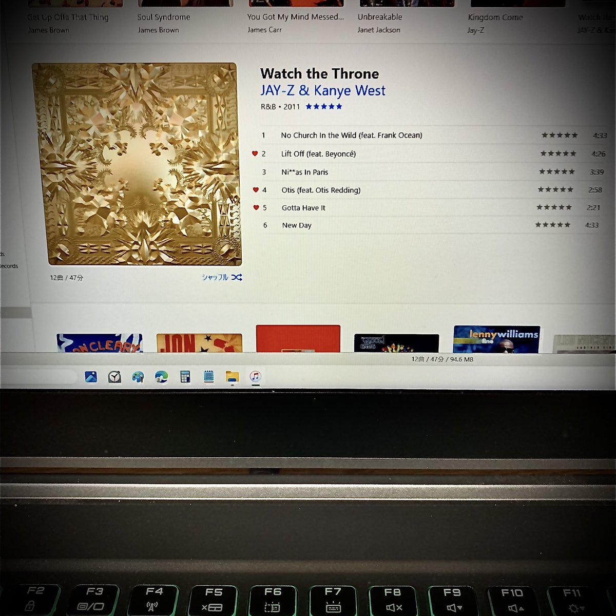 tomo_grapher's tweet photo. もう一丁 ラップを2曲目ビヨンセが歌ってます4曲目はなんとオーティス・レディングの曲にラップを被せているようですね〜
#カニエ・ウェスト
#HAYZ https://t.co/NxMtNWIHCe