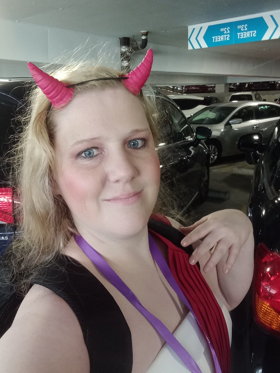 LadyCosplays's tweet image. Hello Everyone. So this Princess Charlotte cosplay will eventually be updated but for now I wanted to wear it and so I did. #cosplay, #HazbinHotel #princesscharlie