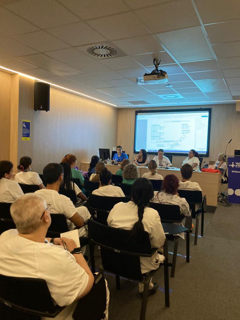 ccoovhebron1's tweet photo. @CCOOsanitat @ccoocatalunya 
Avui delegats de CCOO hem fet una reunió per al torn de nit informativa per explicar les propostes retributives de part de l'ICS i la contra-proposta de CCOO. https://t.co/Iew1bM52kQ
