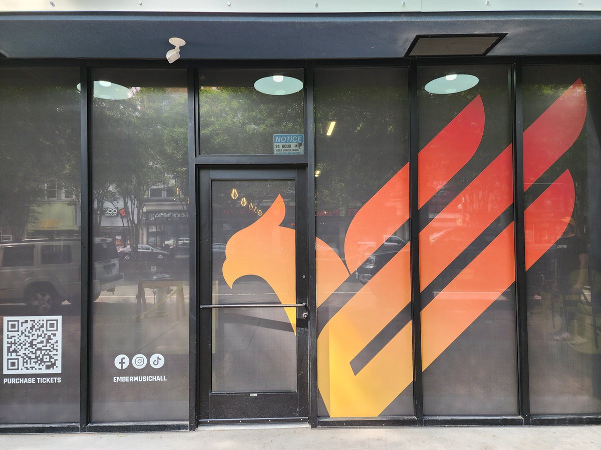 TriptonicSounds's tweet photo. Yoooo would any of my @EDMIdentity friends be interested in doing a piece on Richmonds Virginia's newest high-end EDM venue, Ember Music Hall? 👀🔥 https://t.co/onTRJDNe8C