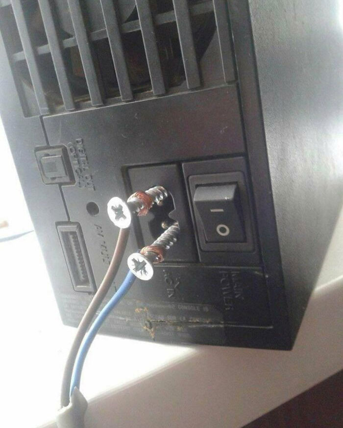 cursedconnector tweet picture