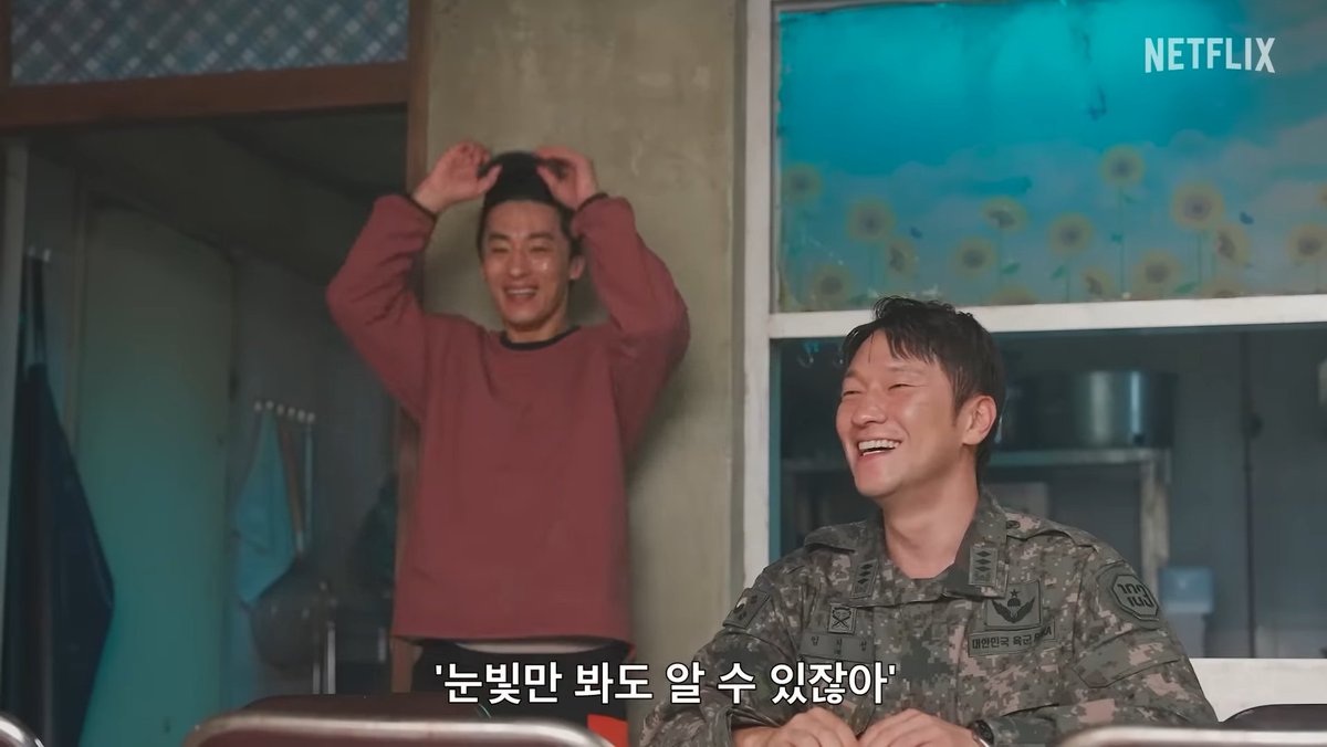jmlpkl's tweet photo. 현장에서 웃음 가득한 서꾸.😁
#손석구 https://t.co/ZgMsW4Z14y