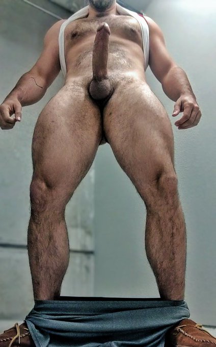 this dick isn't gonna suck itself 😡 https://t.co/jKpGI8Sd0e