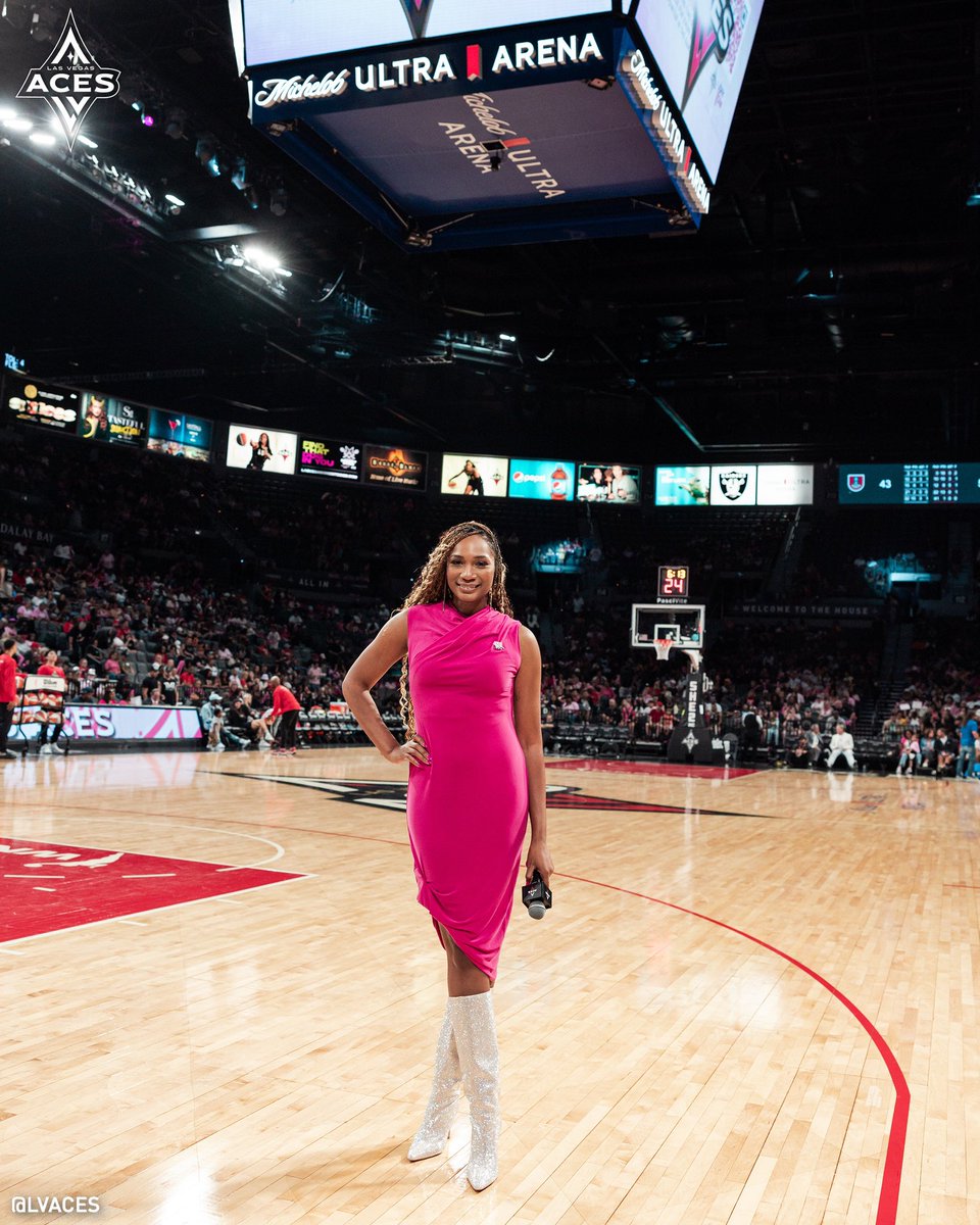 LVAces's tweet photo. Welcome to The House, @ariivory! Thank you for helping host our Breast Health Awareness Night! 💞 https://t.co/balyO9E0W7