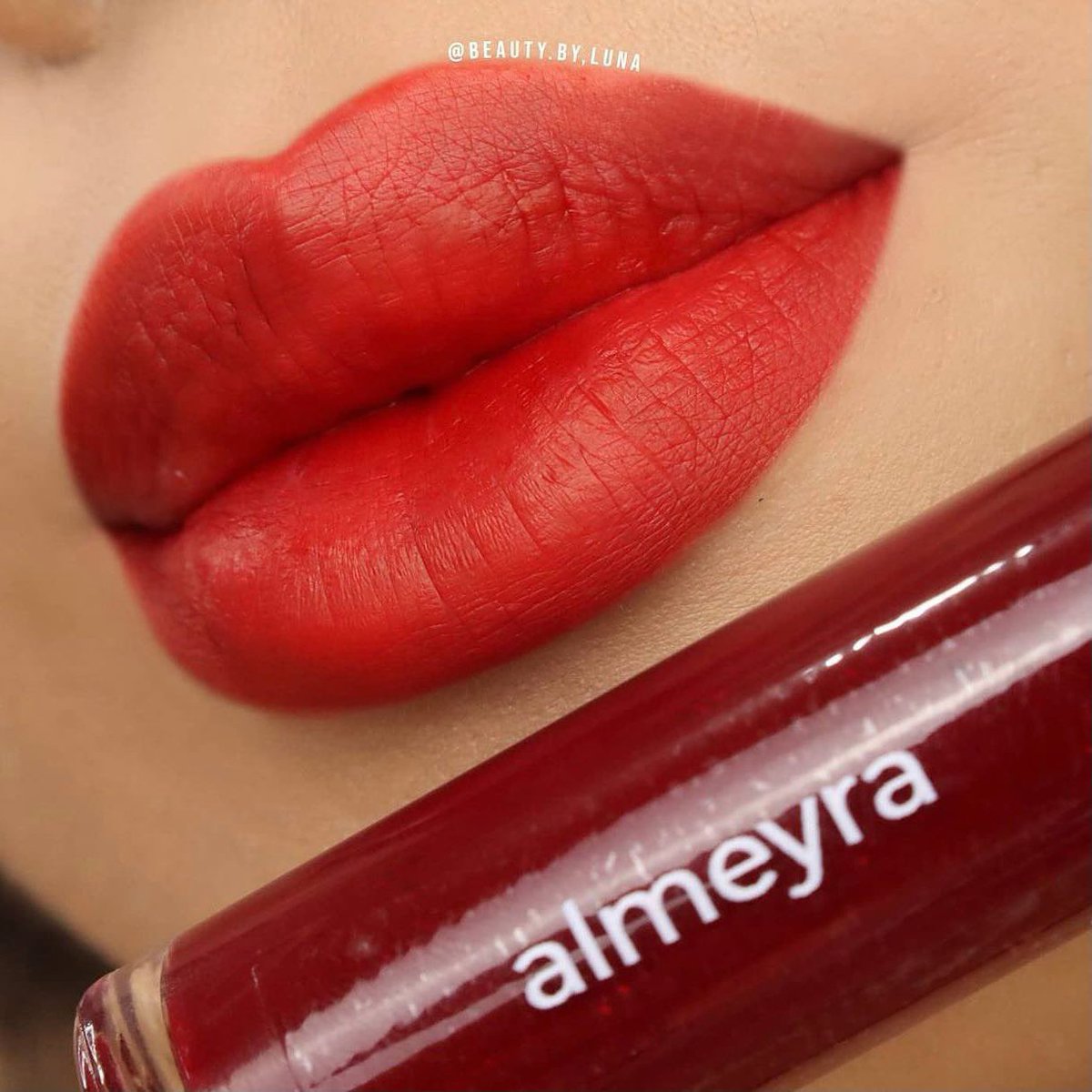 maxinejijiBTY's tweet photo. Instense Lip Color in the shade Almeyra will definitely amp your confidence with its versatility. Upgrade your look—on a budget! No heat can beat its intensity. 🥰💋

#BeautyWithoutLimits
#MAXINEJIJIBeauty https://t.co/cjqkJMEK7Q