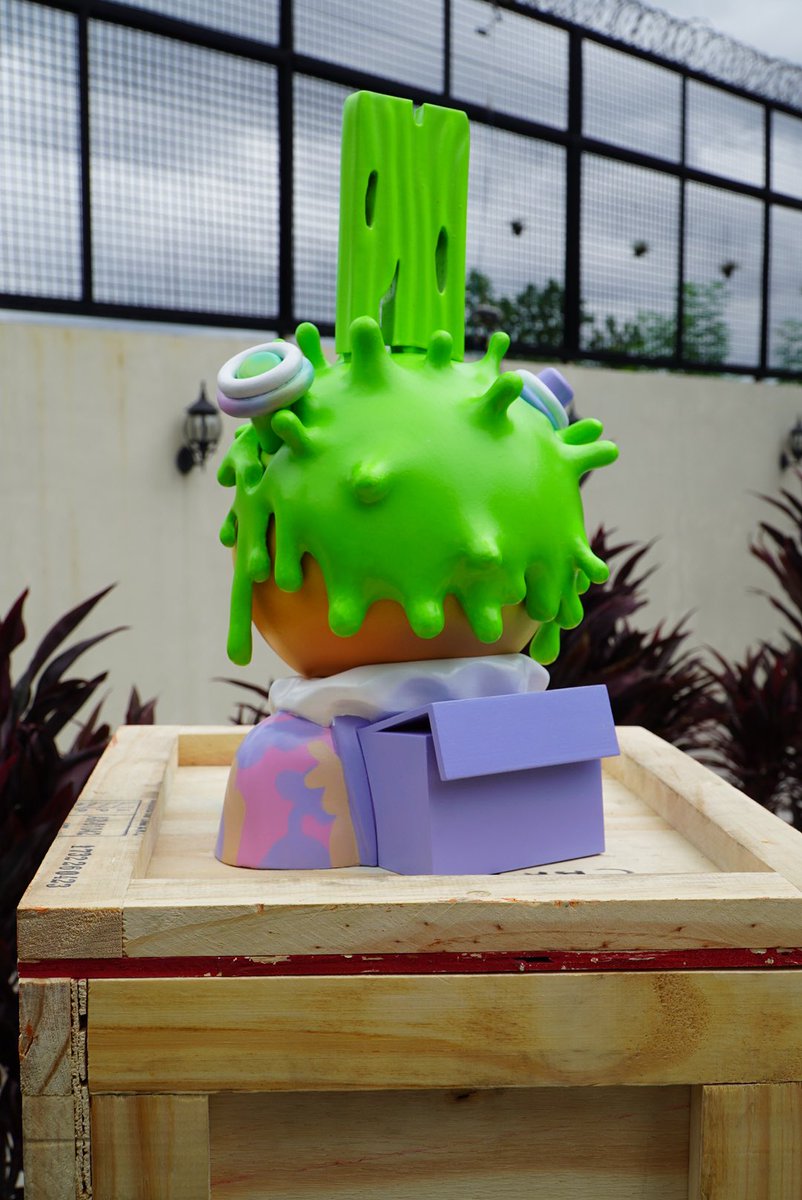 Just made history w/ <a href="/DreamsClubAr/">Dreams Club</a> the first ever <a href="/quirkiesnft/">Quirkies</a> to make it to the physical world 🤌🔥 The world is more beautiful with colors 🌈 <a href="/SyntribosStable/">Syn</a>