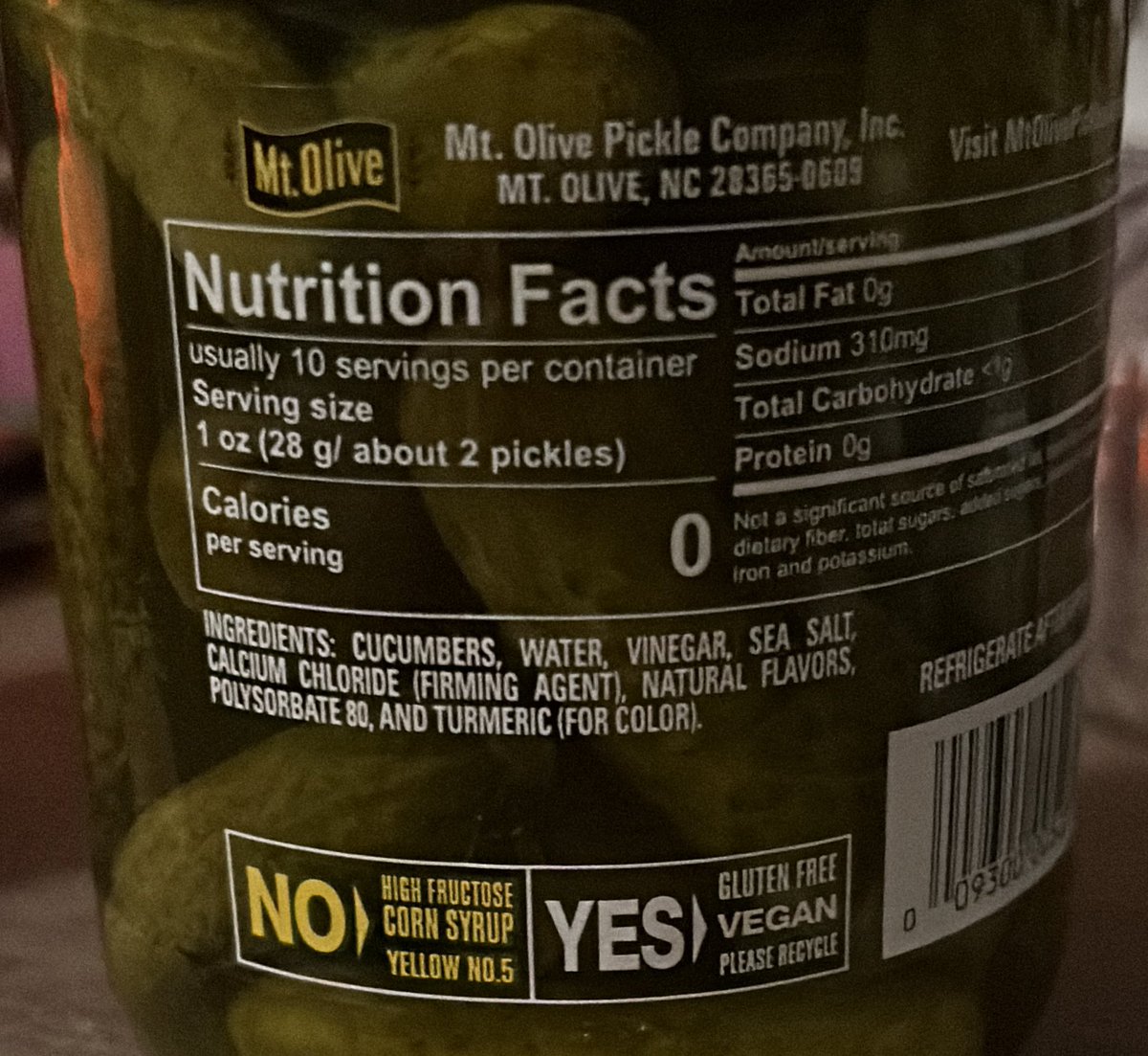 lorelei_rot's tweet photo. how many calories are in this whole jar bc ik this isn’t accurate (i wanna omad it) https://t.co/zgHbJnBQJm