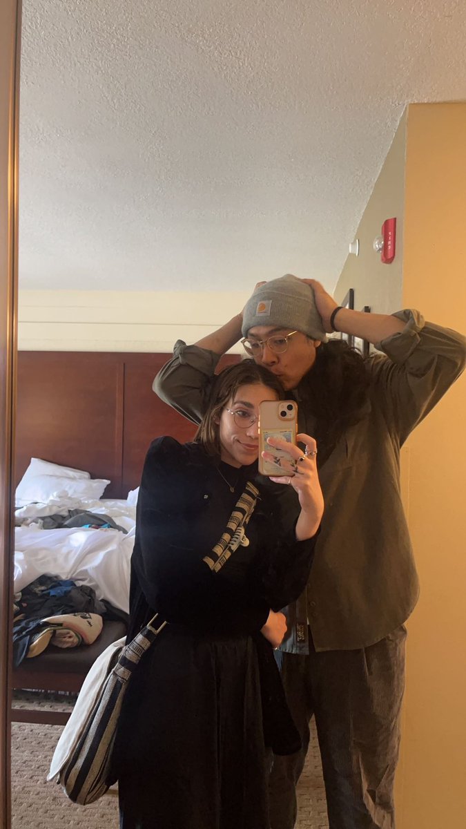 _jairo3_'s tweet photo. national gf day 💖 https://t.co/Ie5Oe6RzpJ