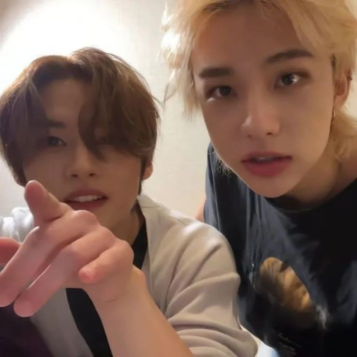 tenderquokka's tweet photo. Quien haya estado presente cuando skz abrieron sus cuentas de ig personales, gana https://t.co/z8j2w4TAHi