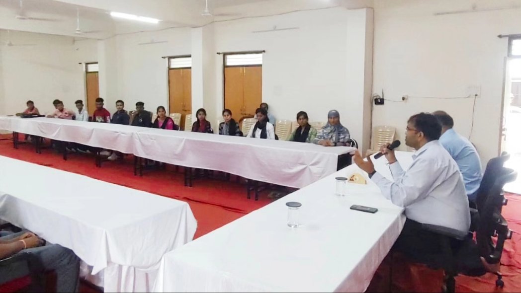 cipet_korba's tweet image. 🎓 Excitement fills the air as we kickstart Day 1 of the Student Induction Program (SIP) for our brilliant Diploma Fresher's at CIPET-KORBA! Here's to a promising start for the Academic Year 2023-24! 🌟 #CIPET #SIP2023 #AcademicYearKickoff