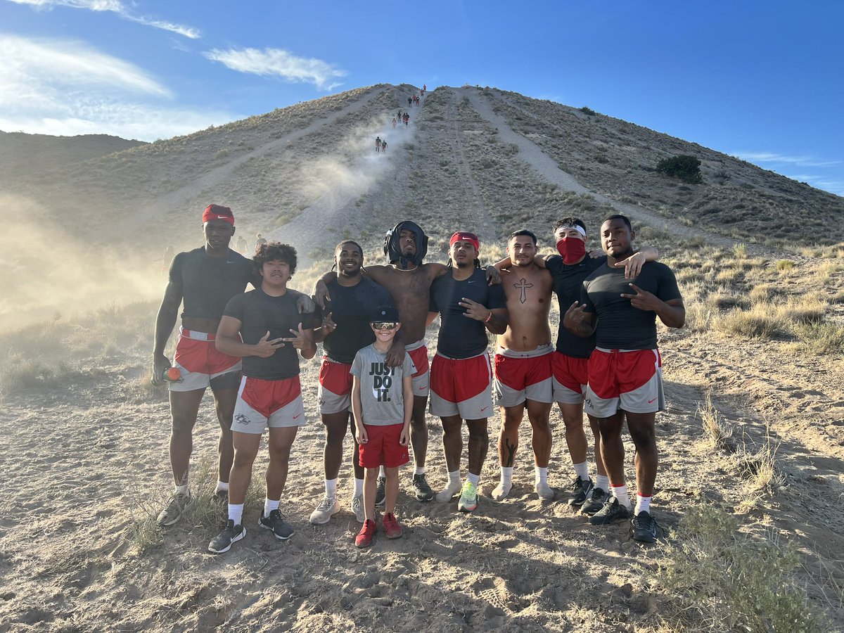 Coach_Ridenour's tweet photo. It is TIME!!! I’ll go to war with these dudes all day!! 
#GoLobos
#Dirty3
#Win5 https://t.co/8lezGVNw50