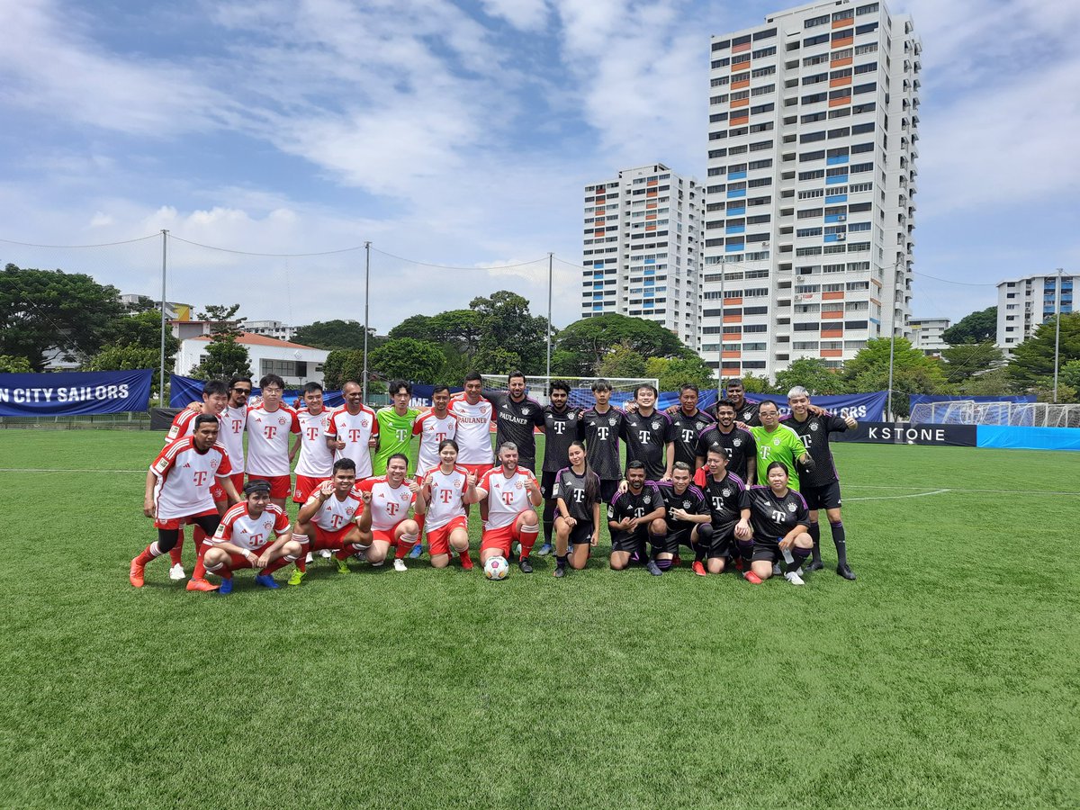 bayernindia's tweet photo. Some snippets of yesterday's events 👌
It was #TeamPizarro vs #TeamElber, our boys were in Team Pizarro.
Winners were Team Pizarro! 🙌

Thank you @FCBayern_FB @FCBayern 
@FCBayernUS for beautiful events!

#FCBayern #BayernIndia #MiaSanMia #AudiFCBTour https://t.co/udj34VX6FU
