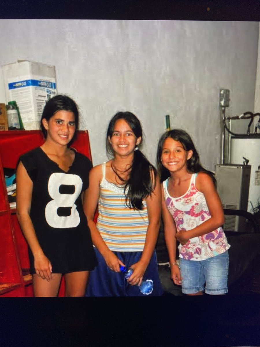 qaycence's tweet photo. the URGE i always feel when i come across old pictures of us is criminal https://t.co/YUo4fsPLGB