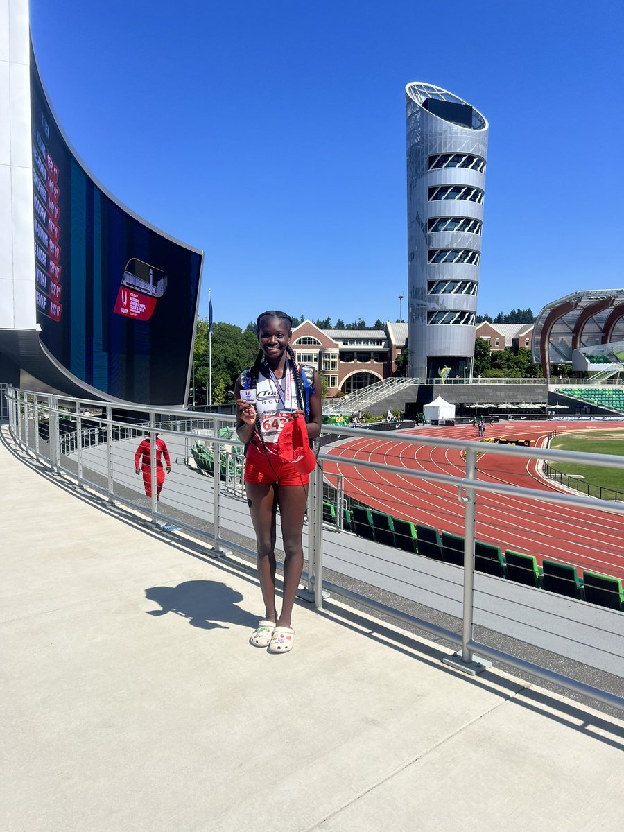 Eva Ngom tweet media