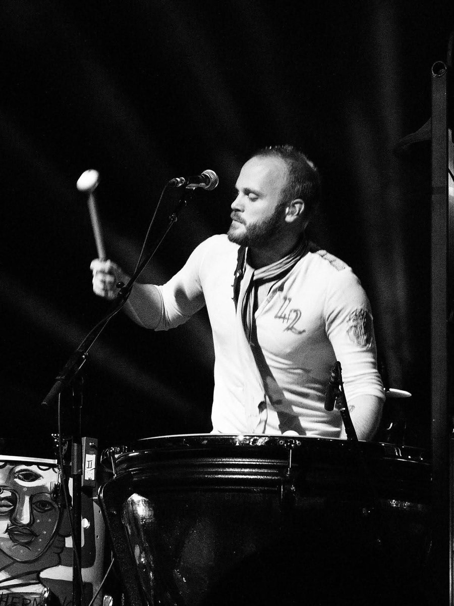 coldplayfiles's tweet image. 