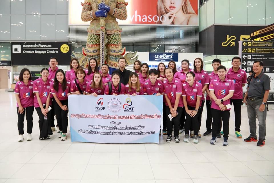 volleytrails's tweet photo. The 🇹🇭 Thai women's national volleyball team has set off to Vietnam to participate in the first leg of the #SEAVLeague.. Legendary setter Nootsara Tomkom also joins the team. 📸 @thaivolley_tva https://t.co/Egnelg2zn4