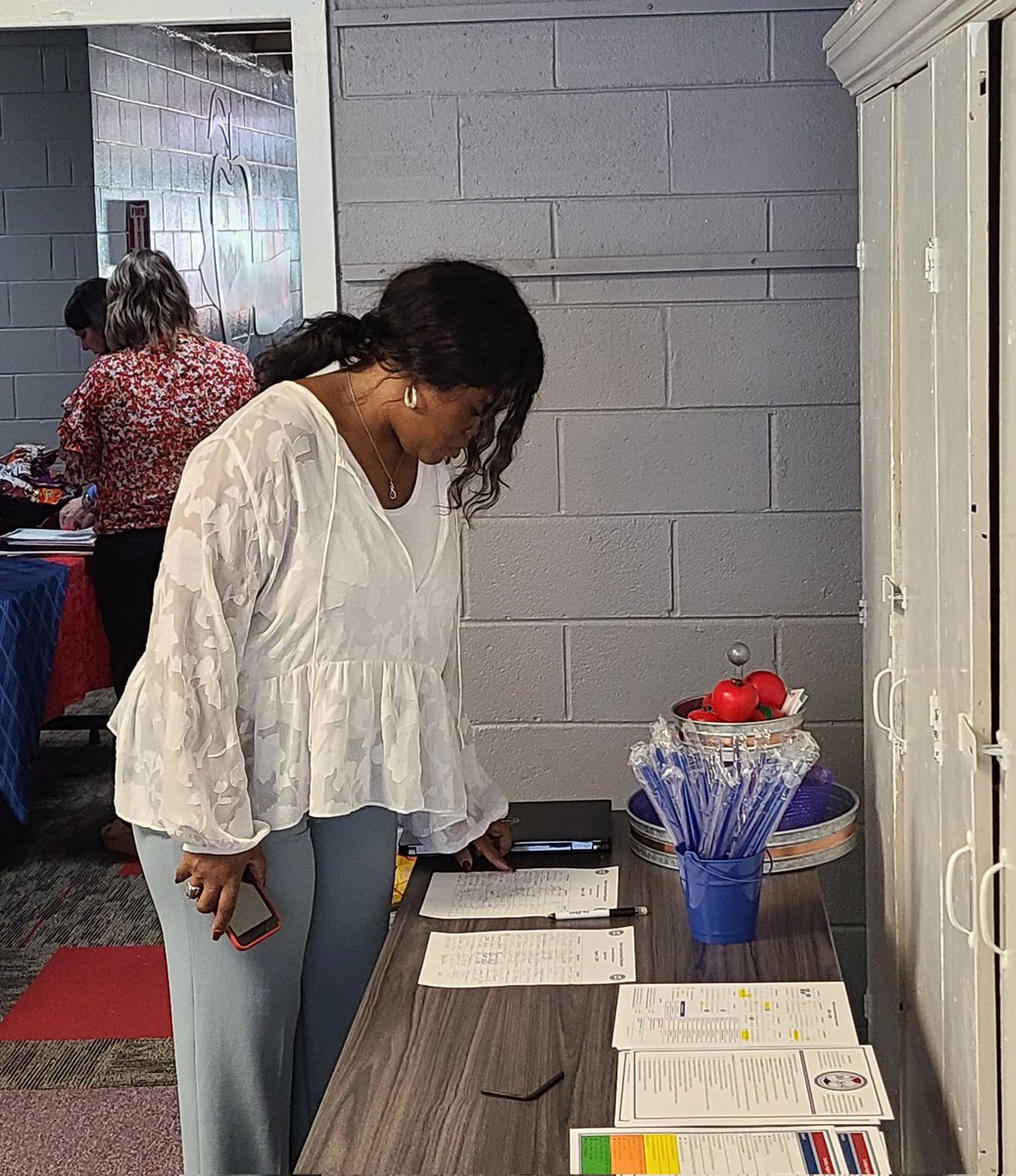 C54Young's tweet photo. Who was helping the newest teachers in Butler County? Well, that would be our ARI Reading Specialist, OMI Math Coaches, and the best Curriculum Director in the South, Mrs. Donna Ash. #BCSS #newteachers #ARI #OMI @BCSSCurriculum @Alabama_Reading @AlabamaAchieves @butlercountyss https://t.co/Vr3OpXtA7f