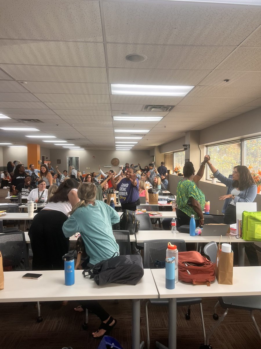 MNPS Social Workers tweet media