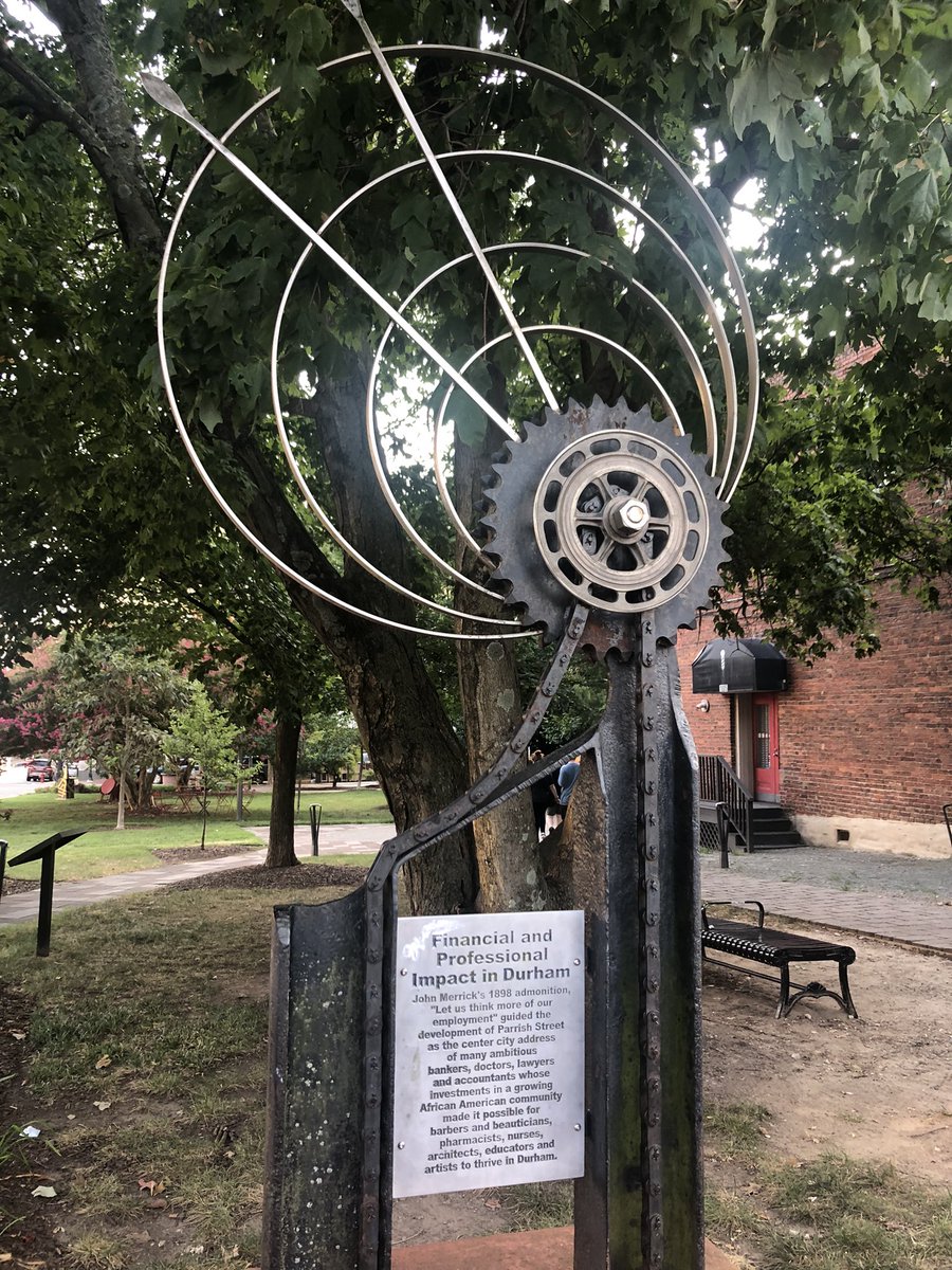 Guiomy87's tweet photo. #TEAM21 #T21 @ParticipateLrng #PLOrientation2023 #UnitingOurWorld #ScavengerHunt #NewFriends #Teacherslife #WeRock #stop6 Here we learned that in the 1900s African American business were lined on this street. https://t.co/ACqnGGxN5x